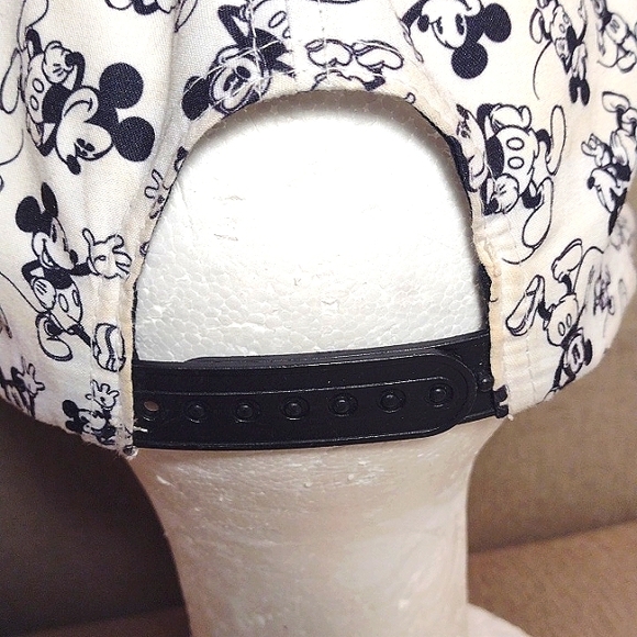 Disney Mickey Mouse graffiti snapback cap - Picture 7 of 11